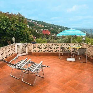 apartment-with-huge-deck-nestled-in-marvelous-gardens-nidos.in-canary-islands.com/